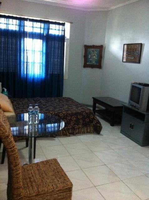 Bangka Bed And Breakfast Dżakarta Zewnętrze zdjęcie